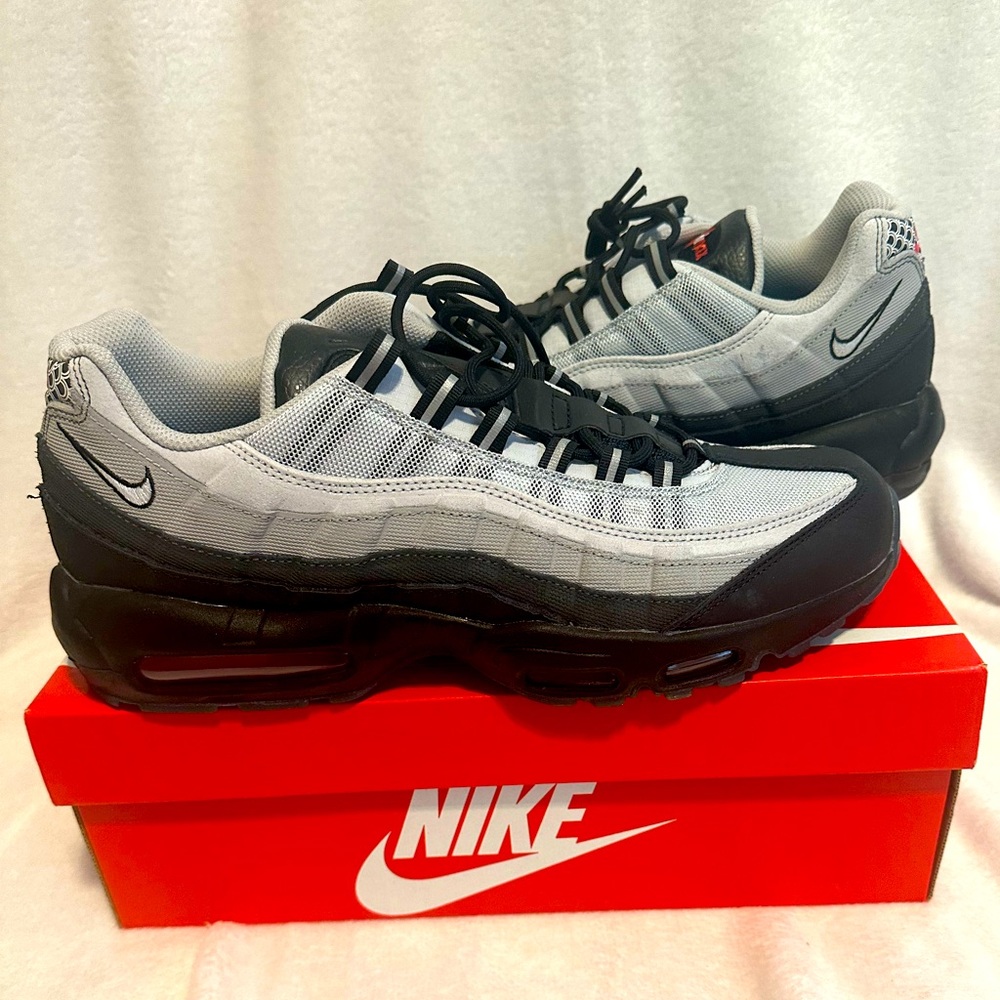 Men’s Nike Air Max 95 Premium, size 13